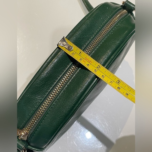 *NEW* Forever 21 Green Oval Crossbody / Shoulder Bag / Purse with Tassel - Picture 11 of 12
